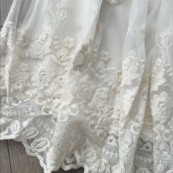 Forever 21 Cream Lace Mini Skirt - Picture 3 of 6